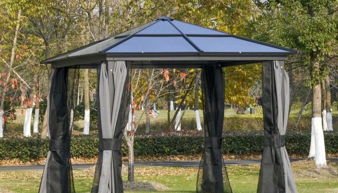 Outsunny 3 x 3M Hardtop Gazebo with UV Resistant Polycarbonate Roof & Aluminium Frame